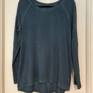 Lululemon Women’s Emerald Long Sleeve Shirt